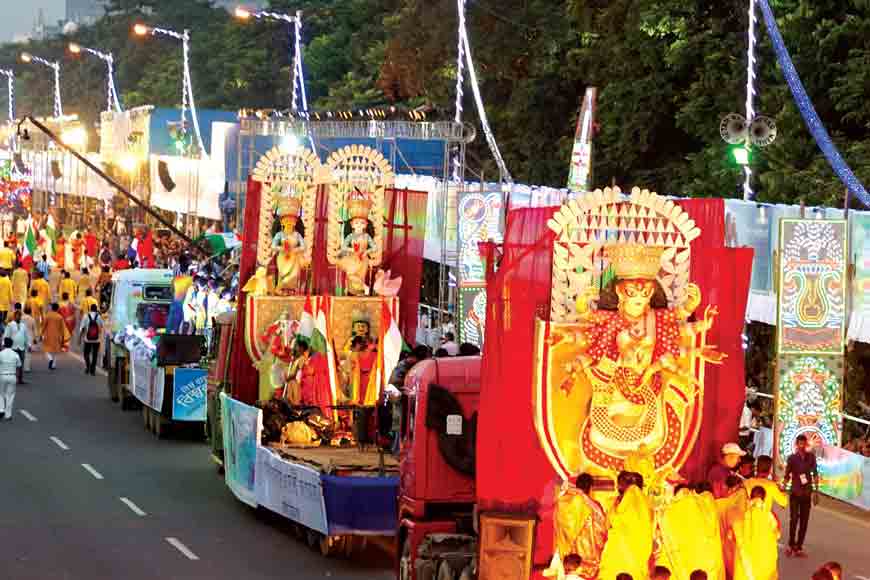 Not to miss Durga Puja Carnival on Red Road tomorrow
