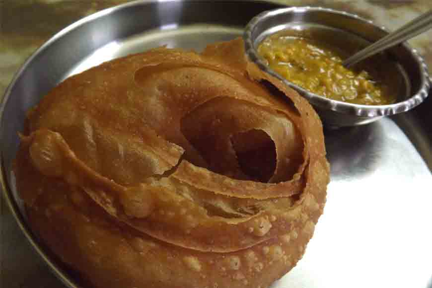 Dhakai Parathas: One of Kolkata’s heritage street foods – GetBengal story