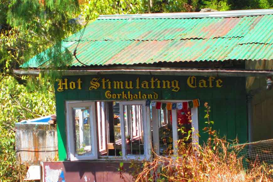Hot Stimulating Caf&eacute; of Darjeeling shuts down
