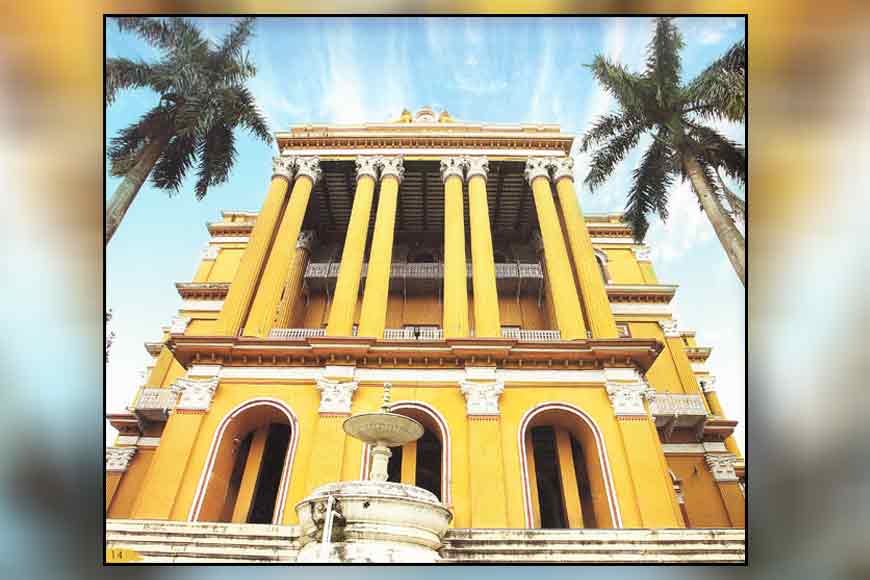 Walk through the exquisite Rose Garden of Kathgola Palace
