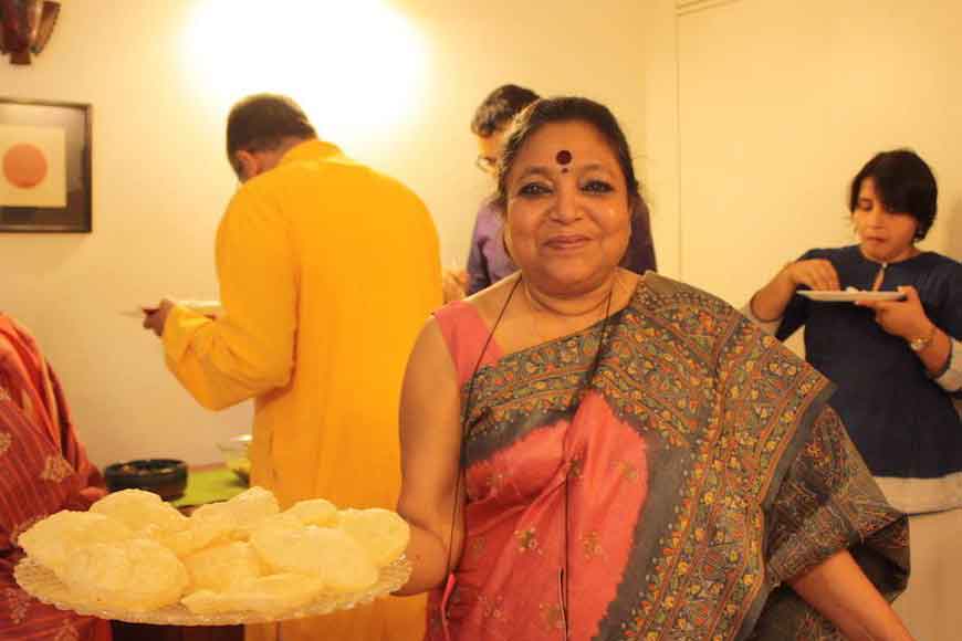 Pritha Sen weaves stories through Bengali dishes across India
