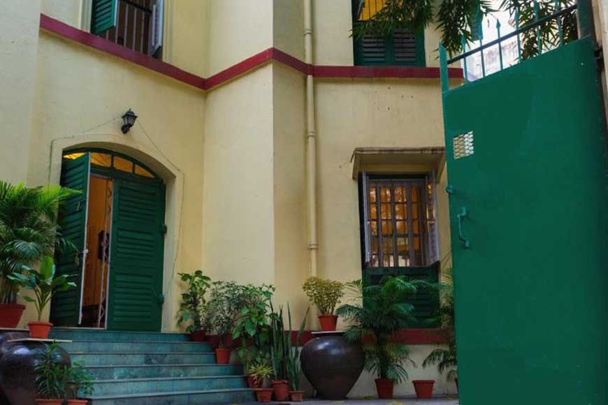 Amritendu Roy&rsquo;s old heritage bungalow turned to a home-stay jewel of Kolkata