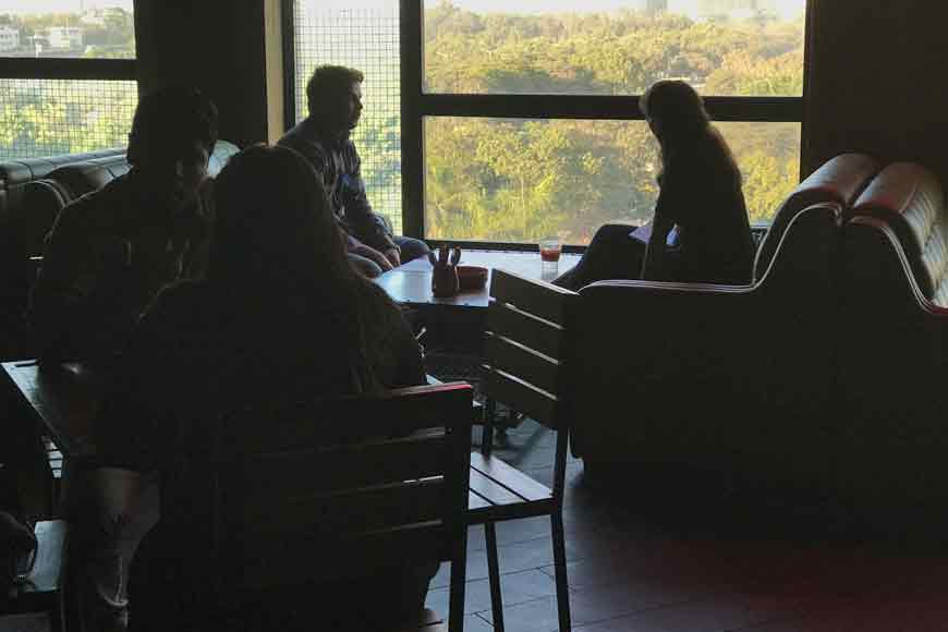 Falling in love made easy this new year in Kolkata
