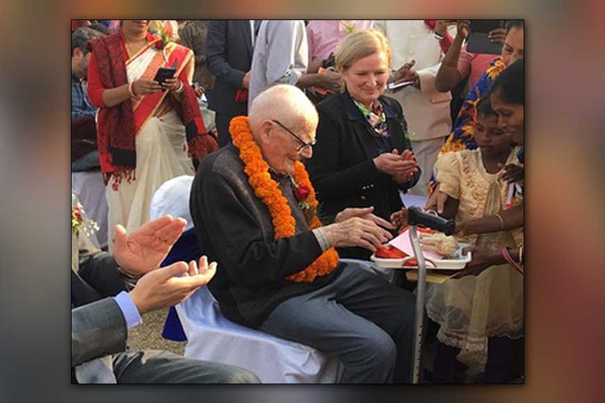 Kolkata&rsquo;s &lsquo;Saint of Slums&rsquo; receives L&eacute;gion d'Honneur at 92
