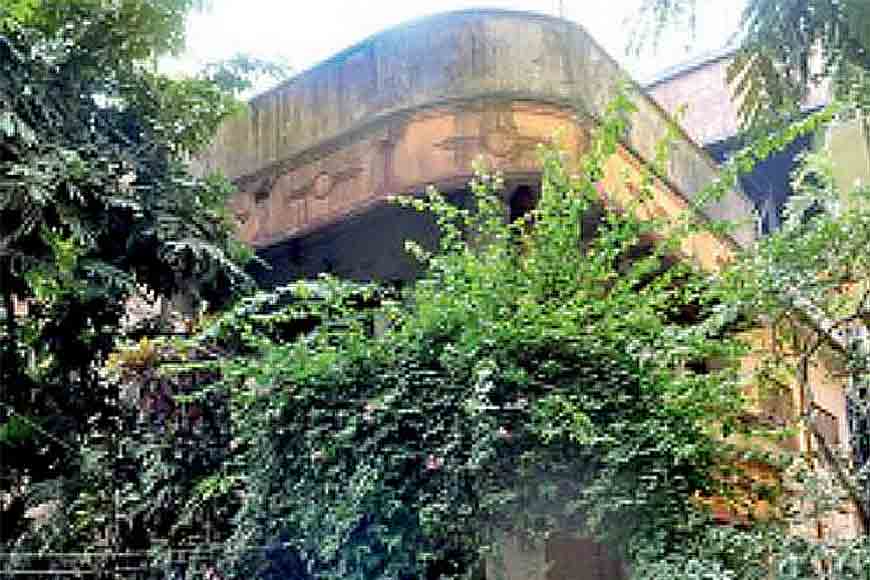 Author Tarashankar&rsquo;s house saved from promoters!